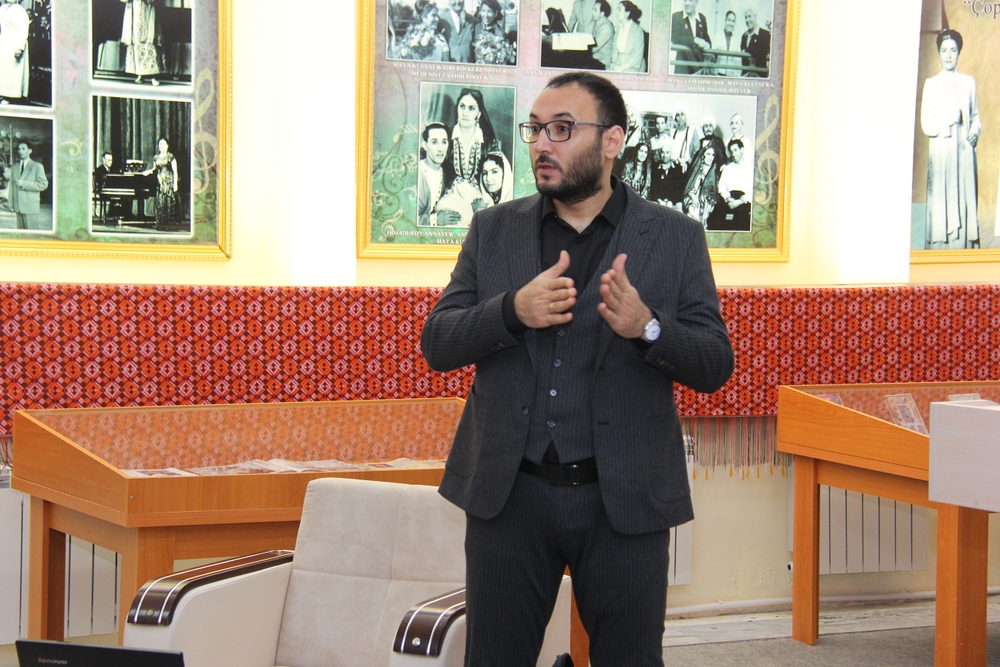 KOMPOZITOR MERDAN BÄŞIMOW BILEN DÖREDIJILIK DUŞUŞYGY GEÇIRILDI