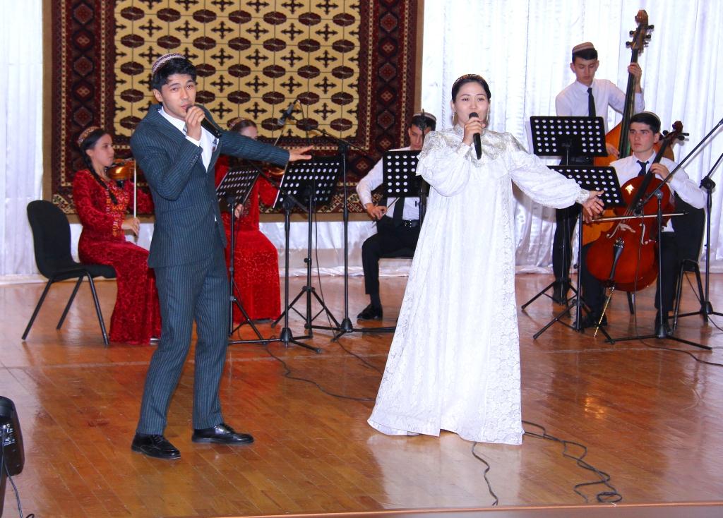 Çagalar biziň geljegimizdir!