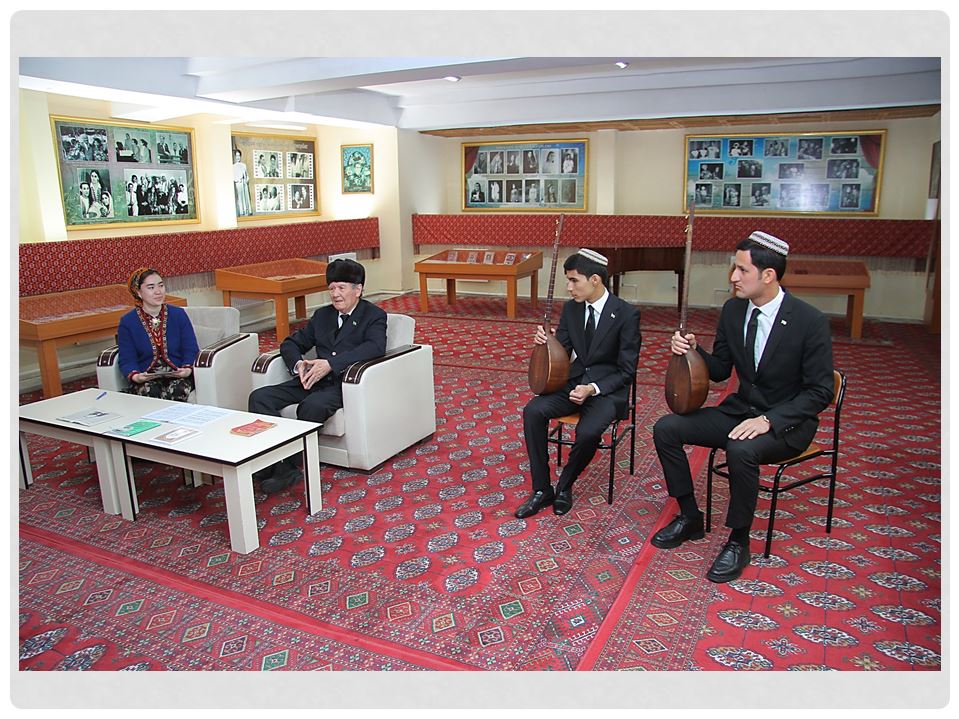 Halypa bilen döredijilikli duşuşyk